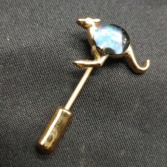 Black Opal Kangaroo Stick Pin - Picture 1 of 3